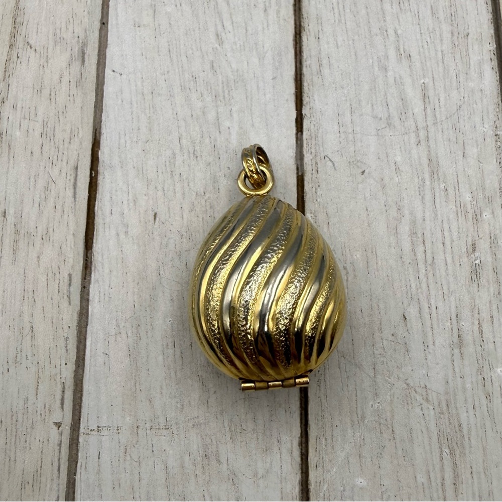 Avon Perfume Elegant Gold-Toned Locket Pendant